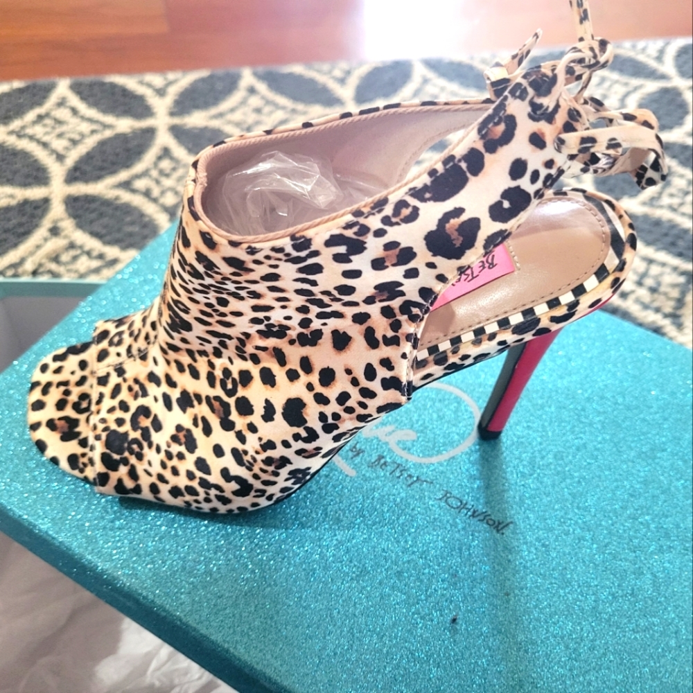 Blue by Betsey Johnson  High Heels. Excellent Condition like new